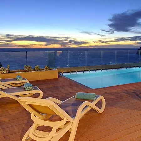 别墅 Cala'n Blanes Sleeps 9 Pool Air Con Wifi 卡拉恩·布拉内斯