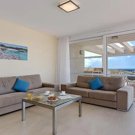 Cala'n Blanes Sleeps 9 Pool Air Con Wifi Villa